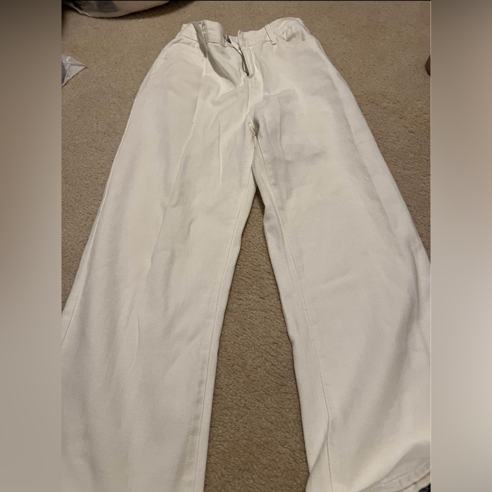 White Wide Leg Jeans Size M
